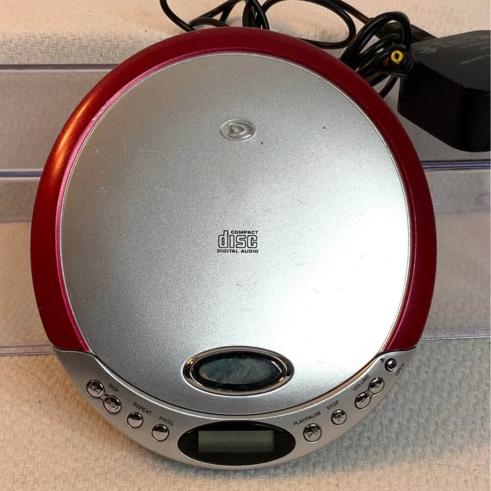 Durabrand CD-566 CD Player w/ Compact Disc Digital Audio Durabrand CD Player.